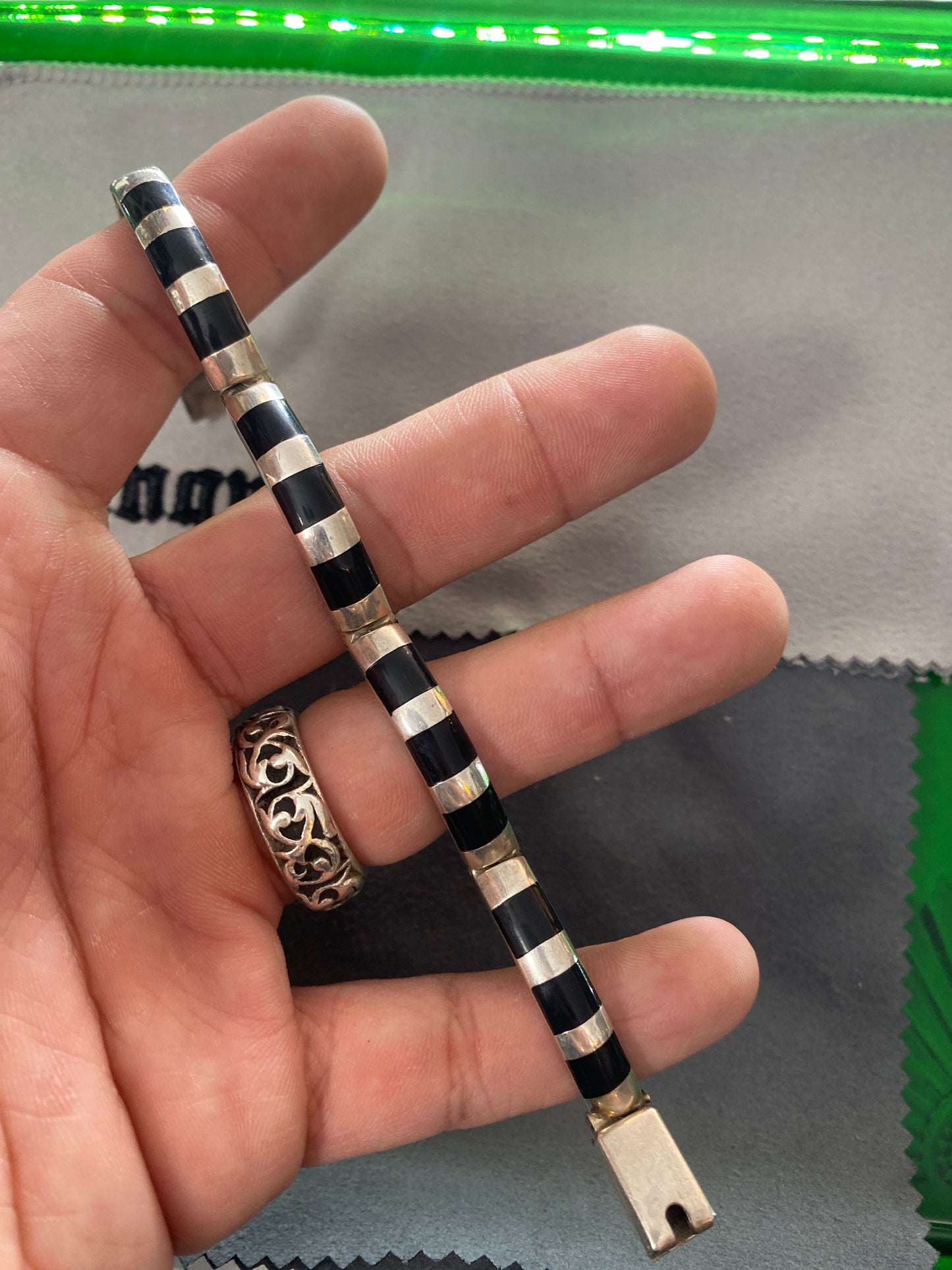 .925 Sterling Silver Onyx heavy Stripe Bracelet Sz 7”