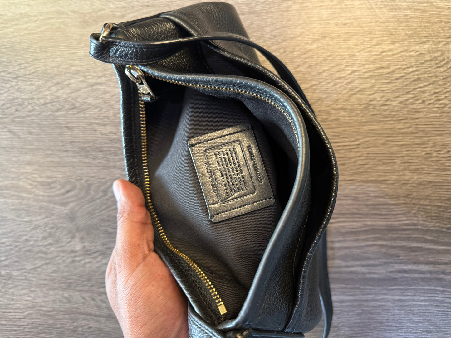 Vintage Y2K Coach leather shoulder bag