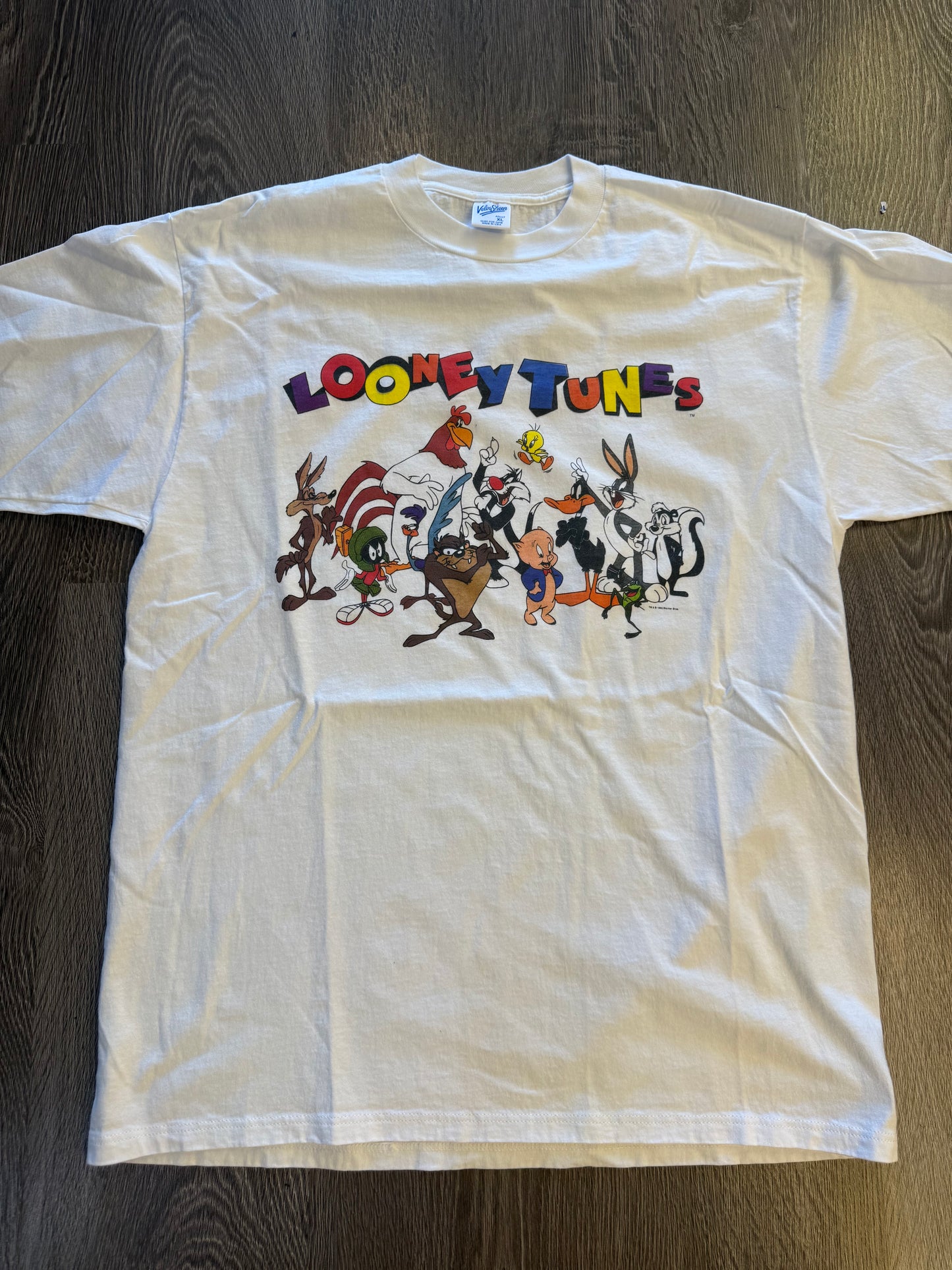 Vintage Looney Tunes shirt sz. L