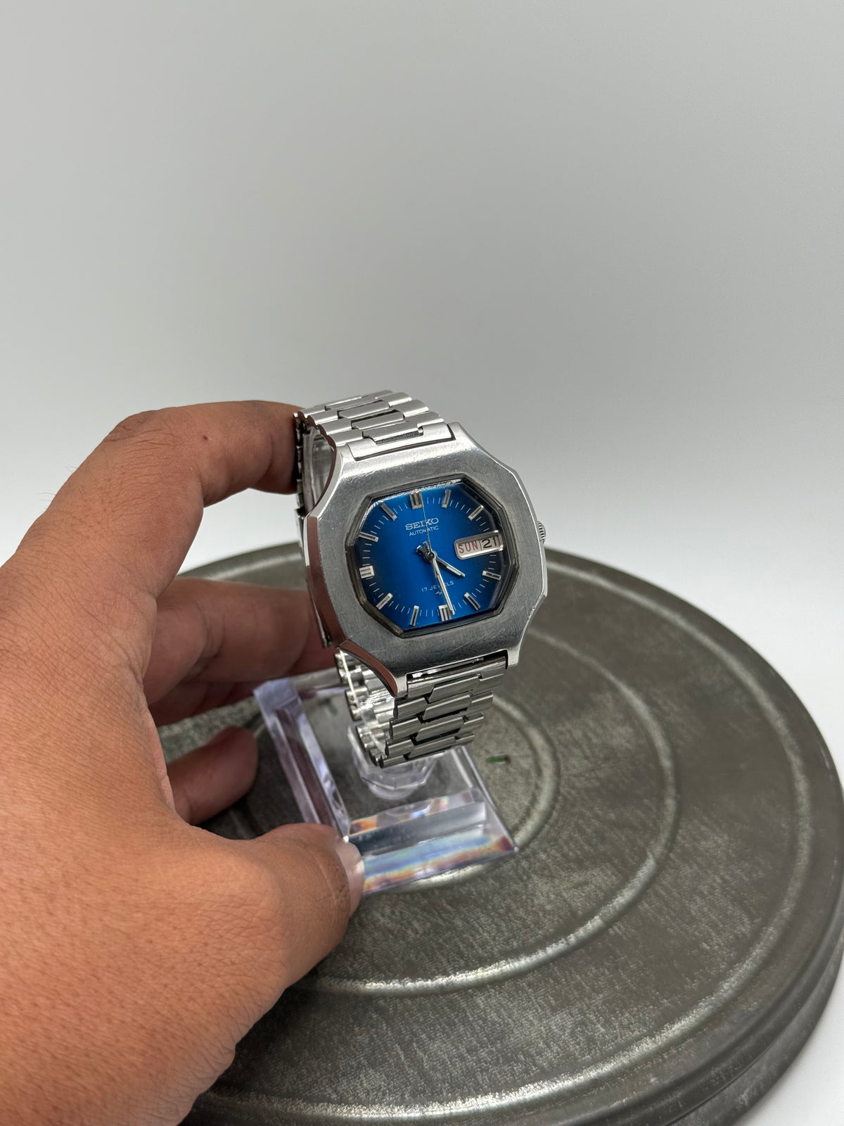 Vintage Seiko Automatic 17 Jewels Blue TV Dial Octagonal Case Watch