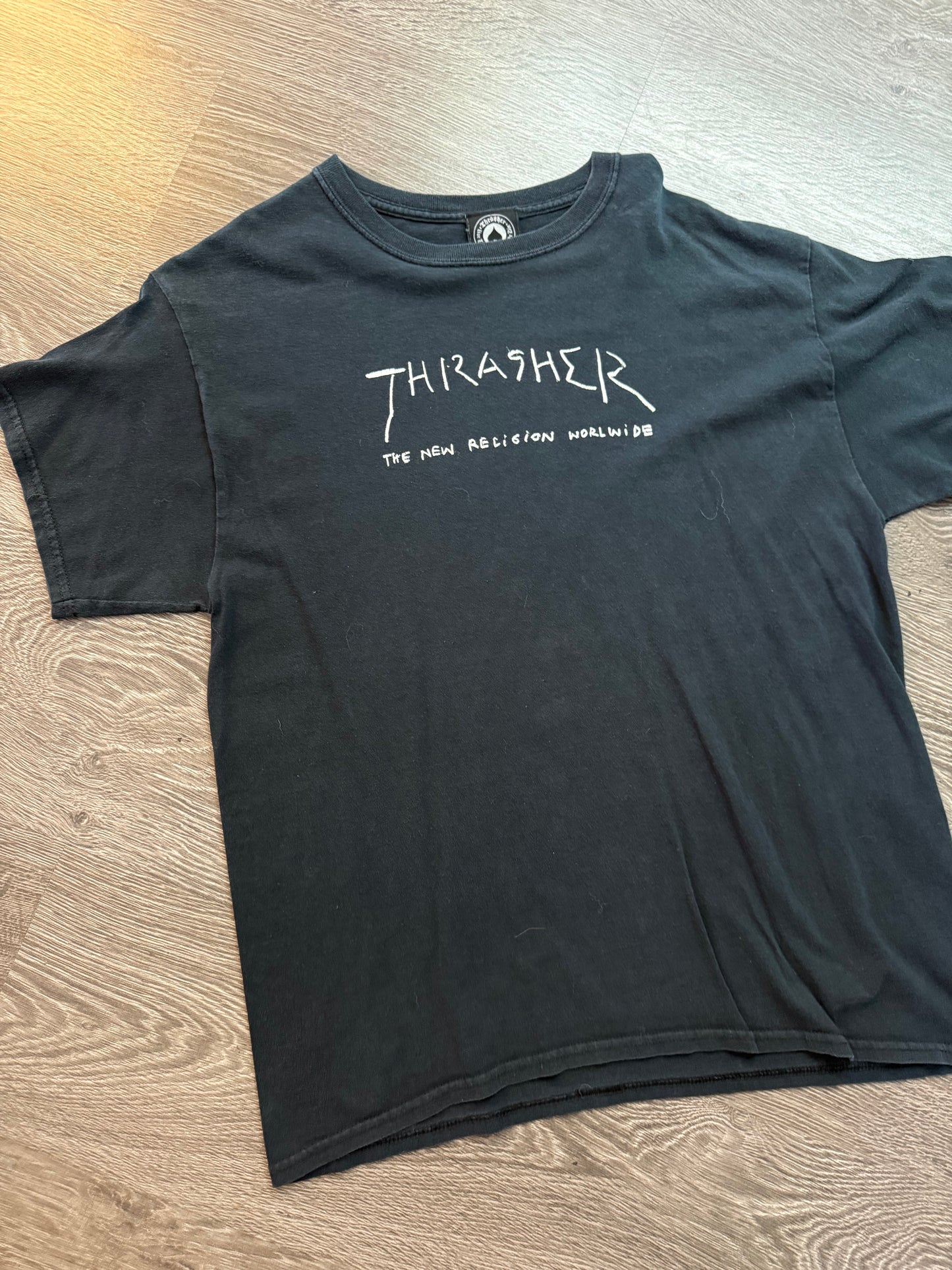 Vintage thrasher magazine script shirt sz. L