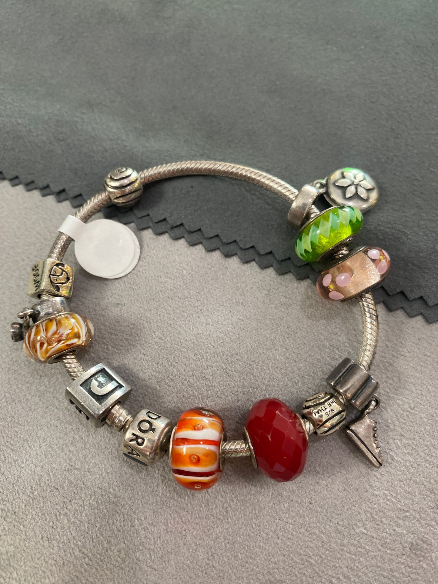 .925 Sterling Silver Pandora Bracelet with pendants charms