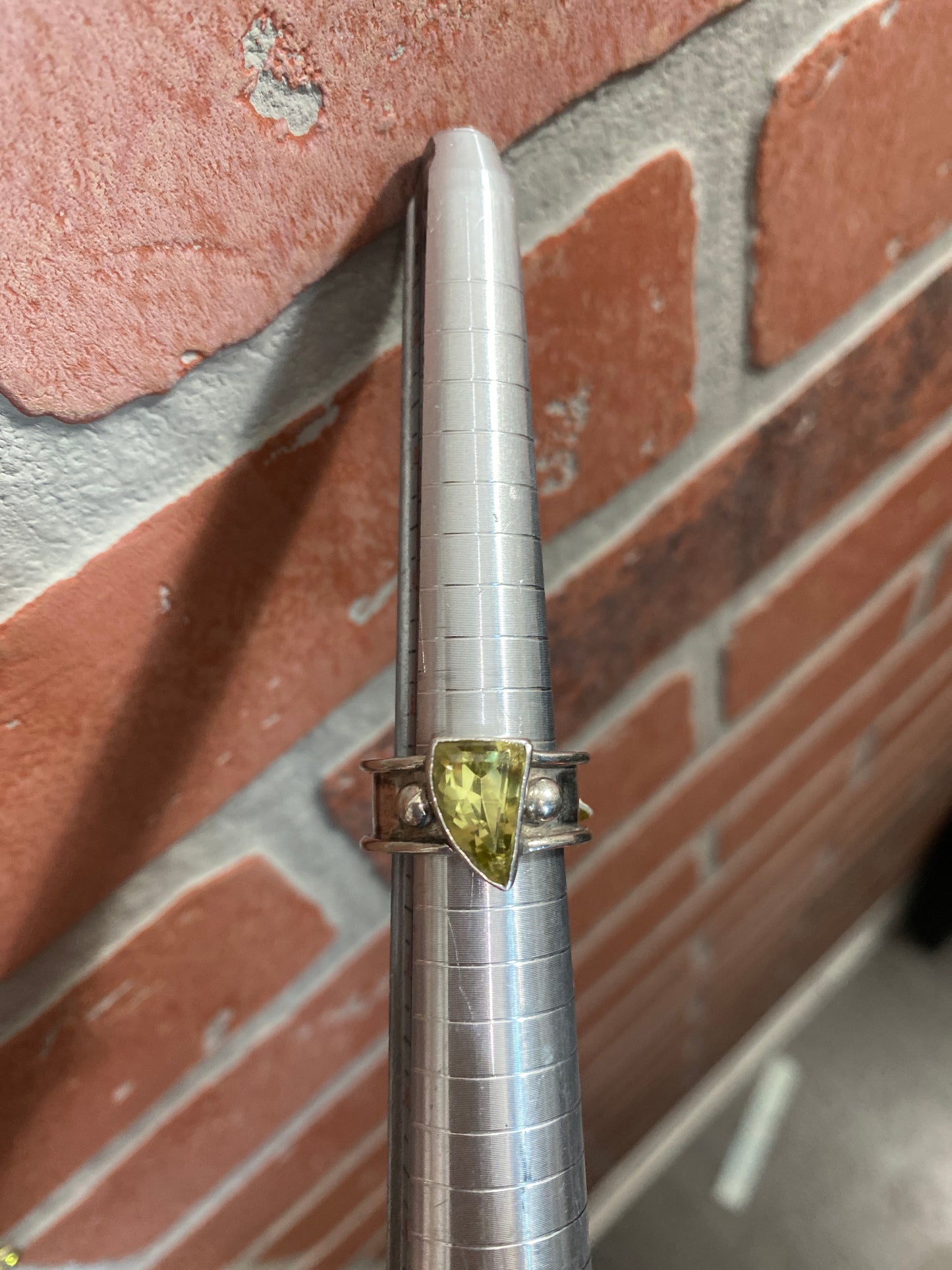 .925 Sterling Silver Gemstone Ring Sz 7”