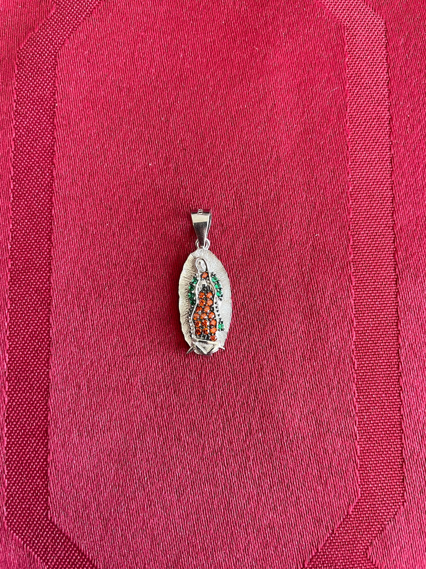 .925 sterling silver Virgin Mary Virgencita pendant