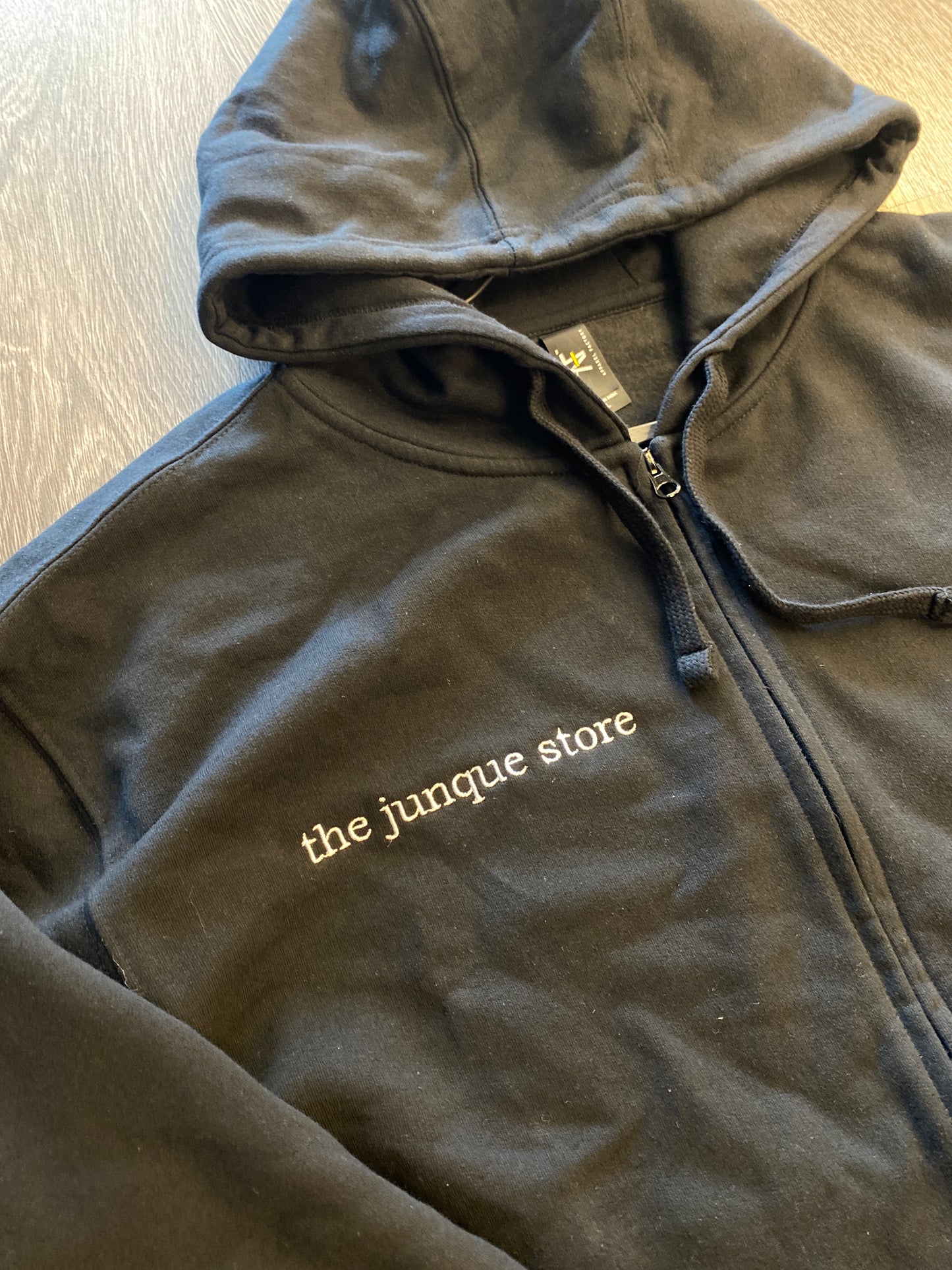 The Junque Store Merch zipper Hoodie Black Sz Large