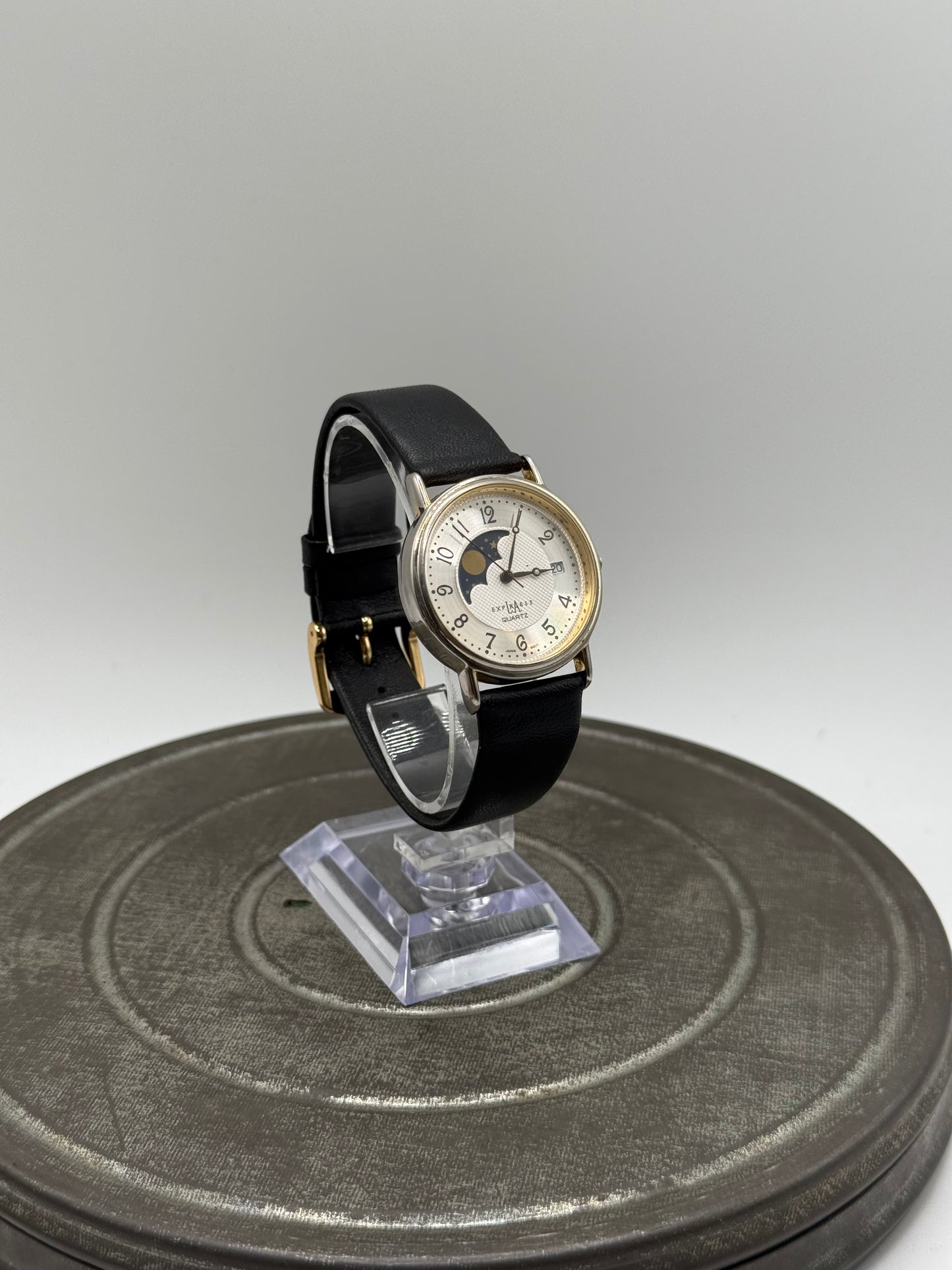 Vintage “timex style” moon phase watch quartz
