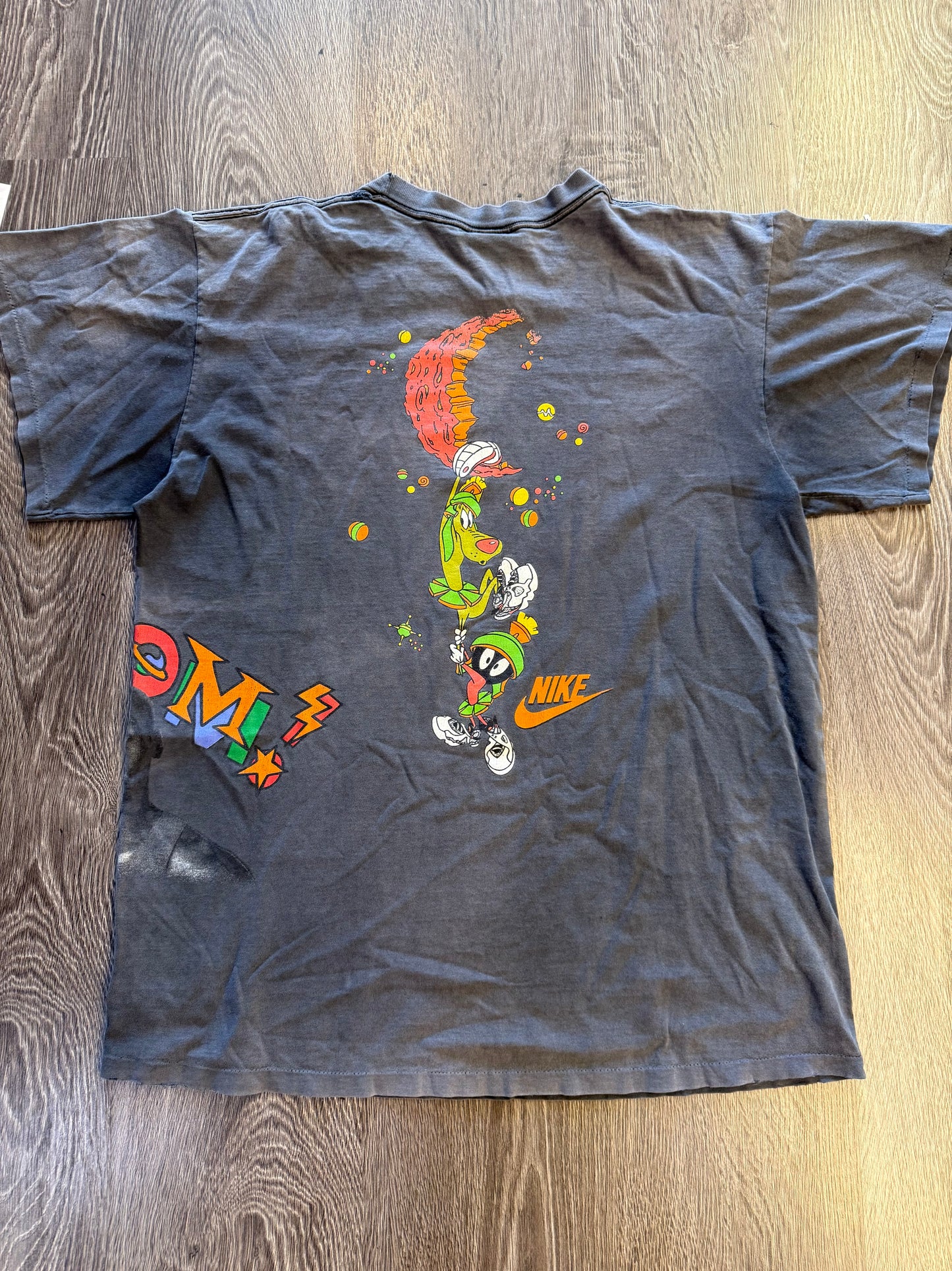 Vintage Space Jam Jordan Bugs Bunny and Marvin the Martian shirt sz. 2XL