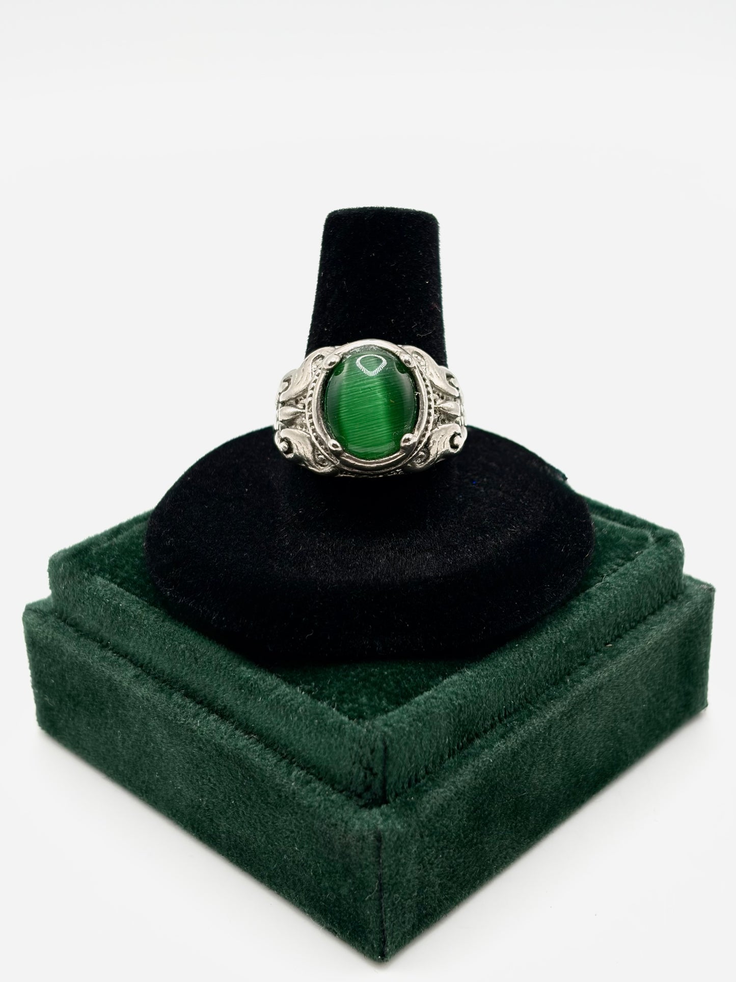 .925 Sterling Silver Western Style Emerald Ring Sz. 8