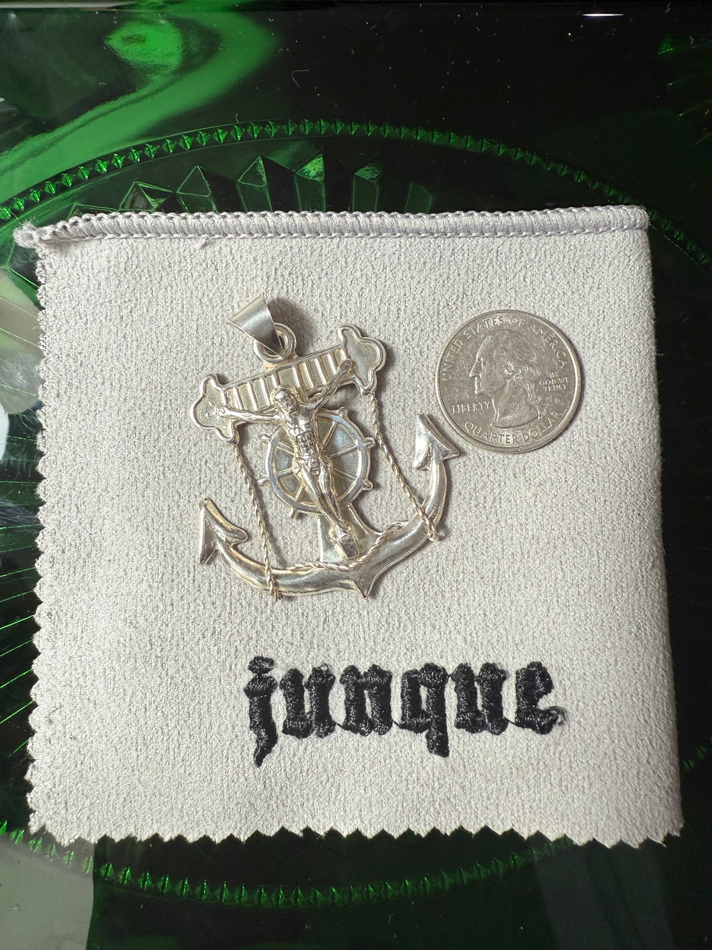 .925 Sterling silver x-large Jesus on anchor pendant