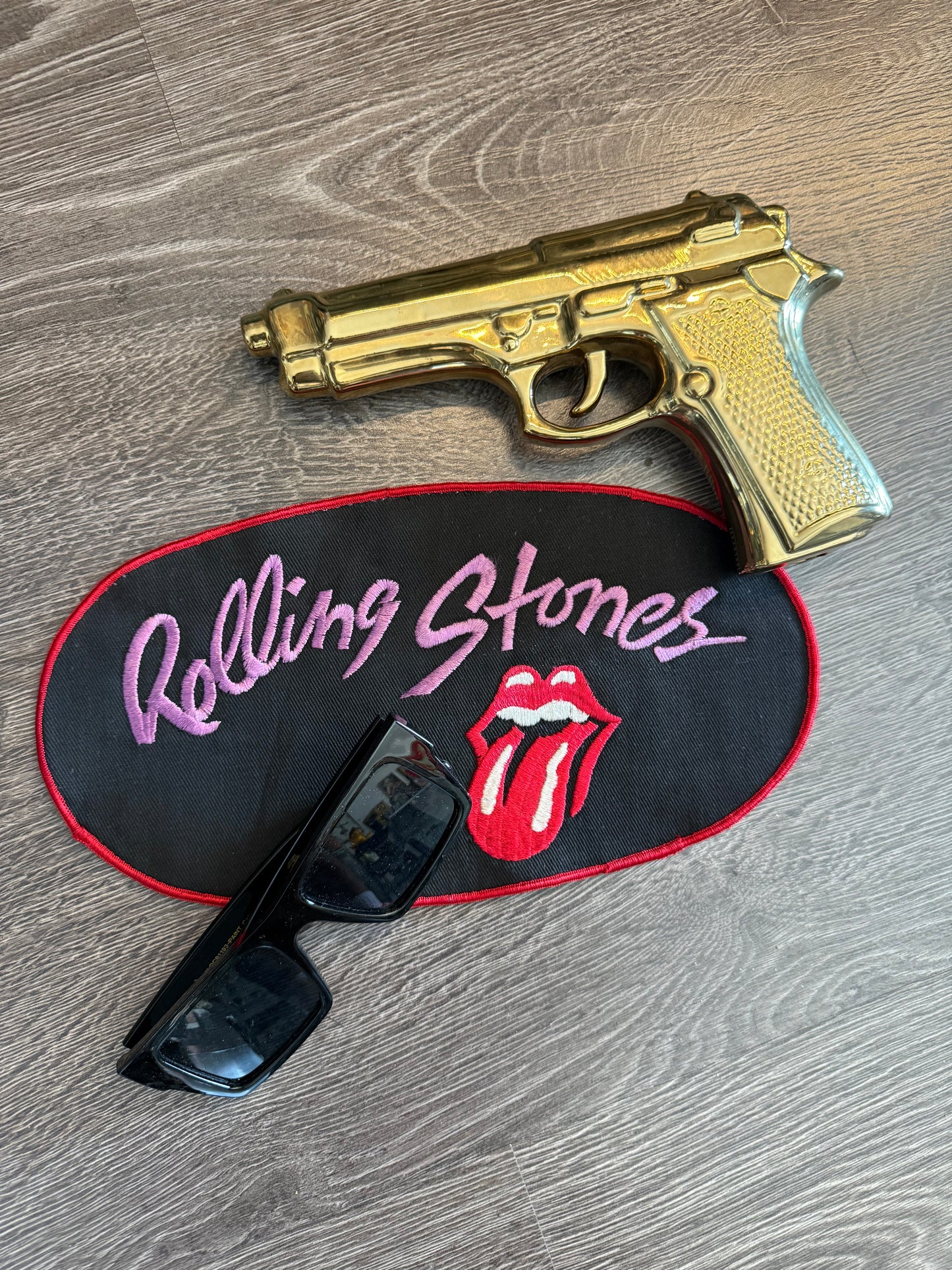 Bundle for decor, glasses and patch