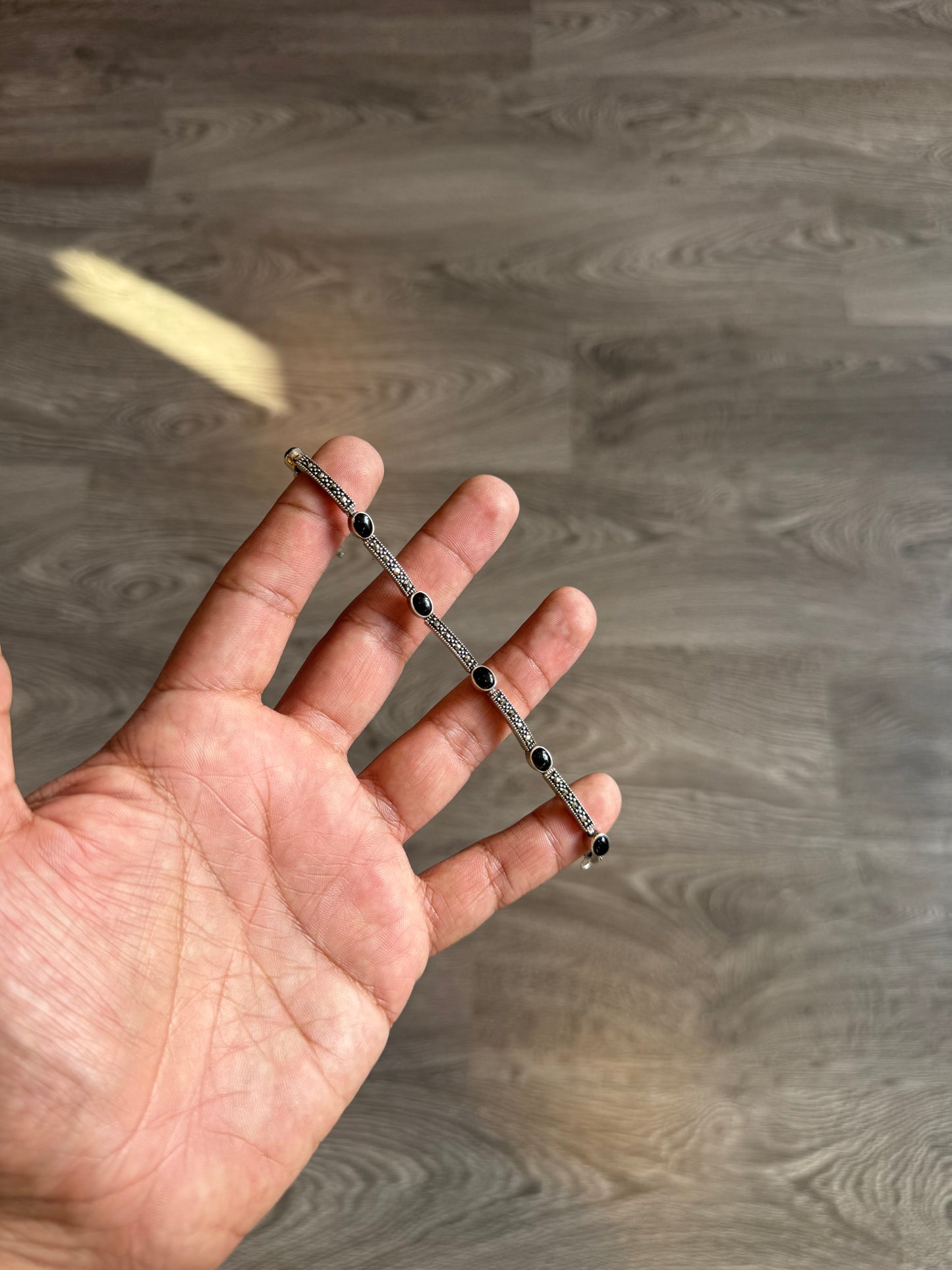 .925 Sterling silver onyx bracelet 8”