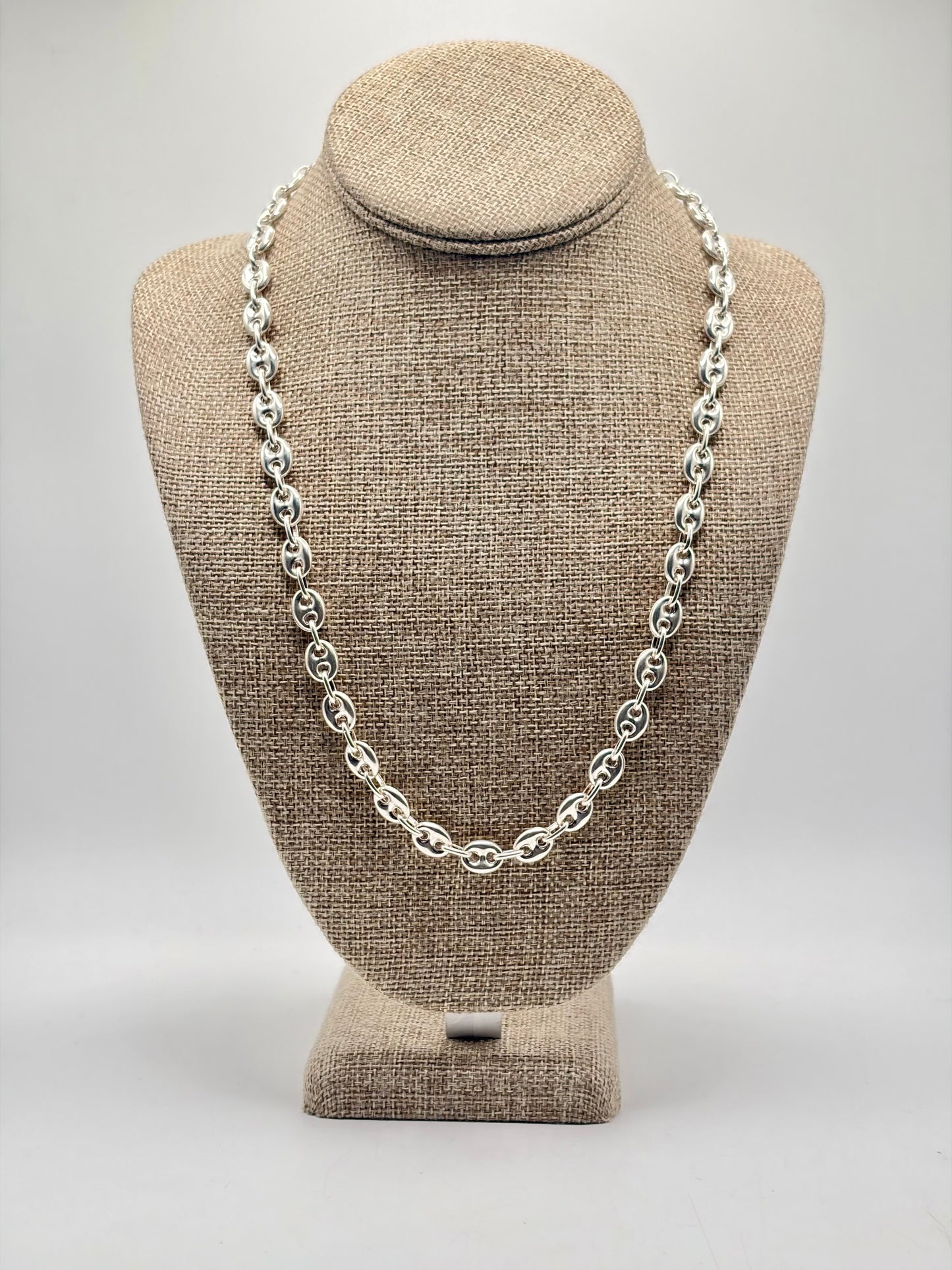 .926 Sterling Silver Gucci Link Necklace 22in