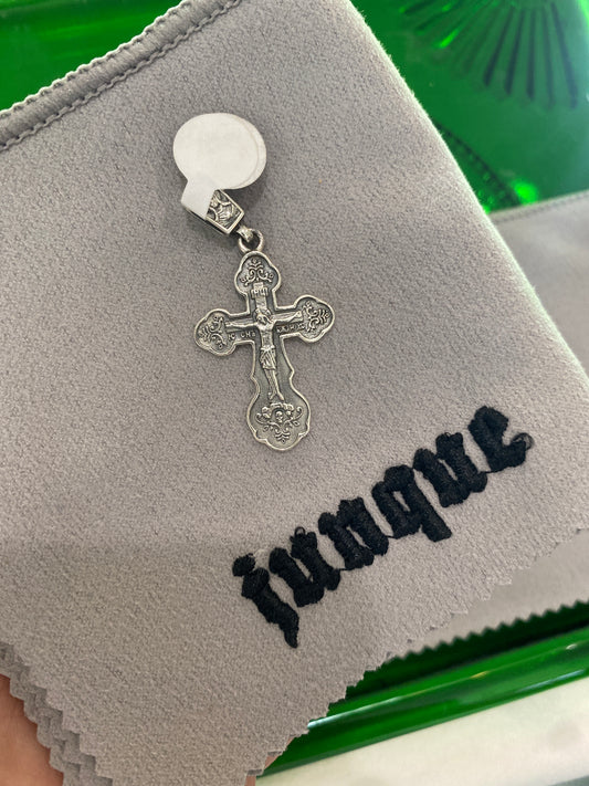 .925 Sterling Silver Cross Floral Penadant