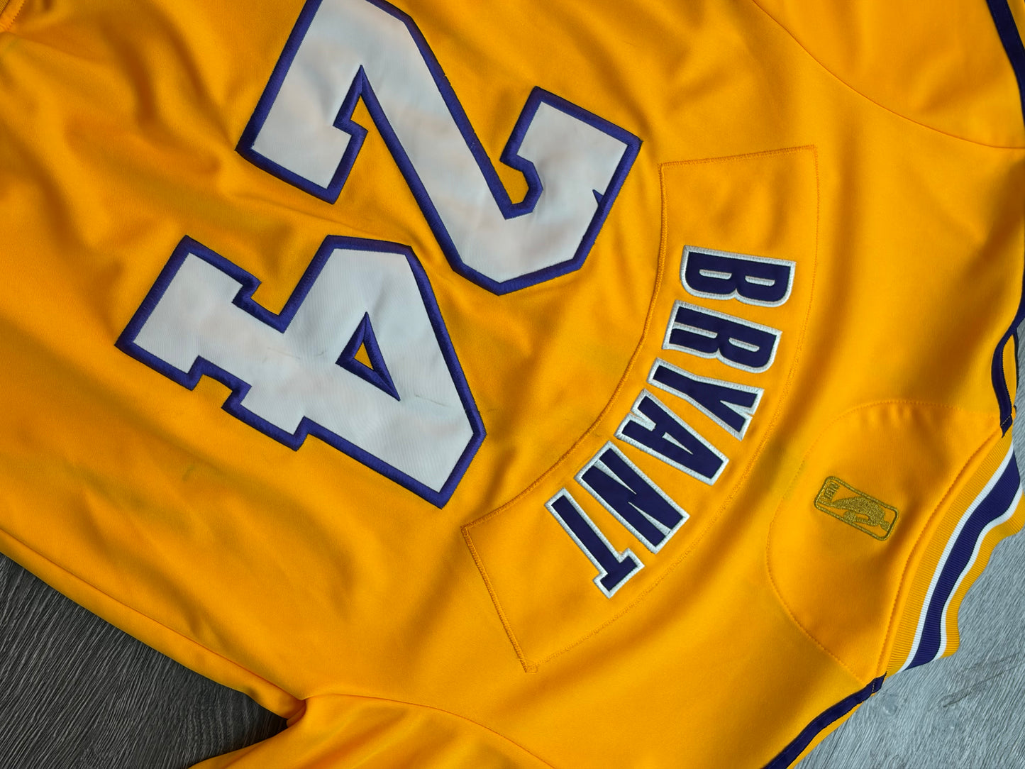Lakers Kobe Bryant NBA Legends Jacket Sz. L