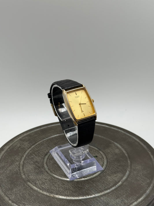 Vintage citizen long tank quartz watch