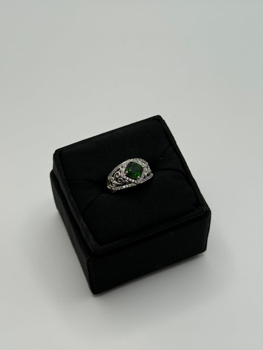 .925 Sterling Silver Green Emerald Cut Stone Filigree Ring Sz. 10