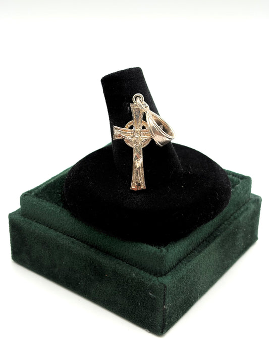 .925 Sterling Silver Crucifix Jesus Pendent