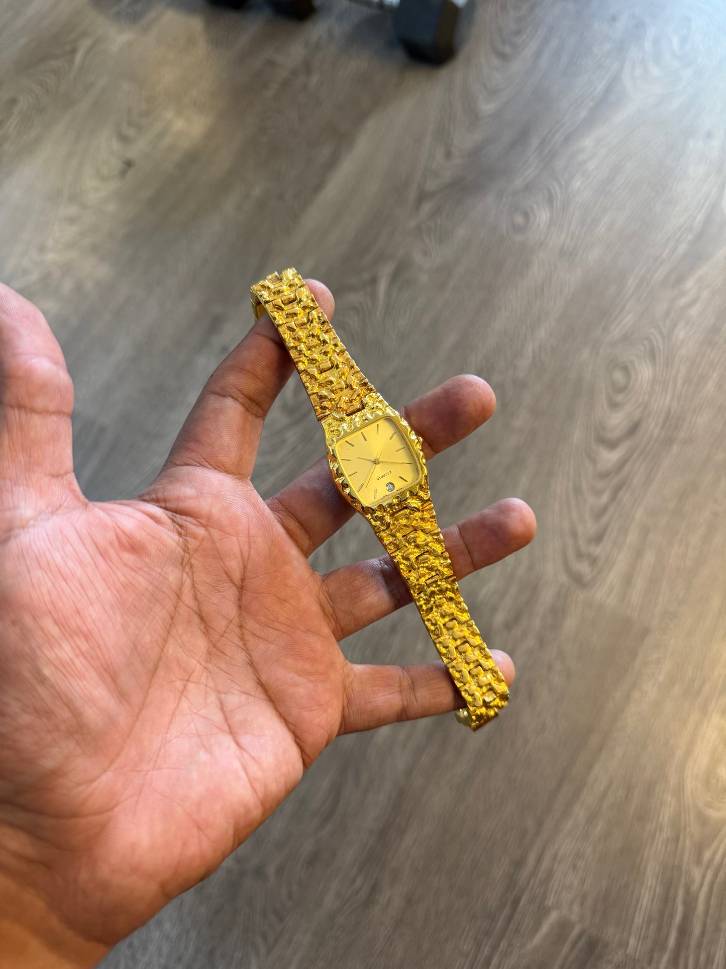 Vintage quartz gold nugget watch