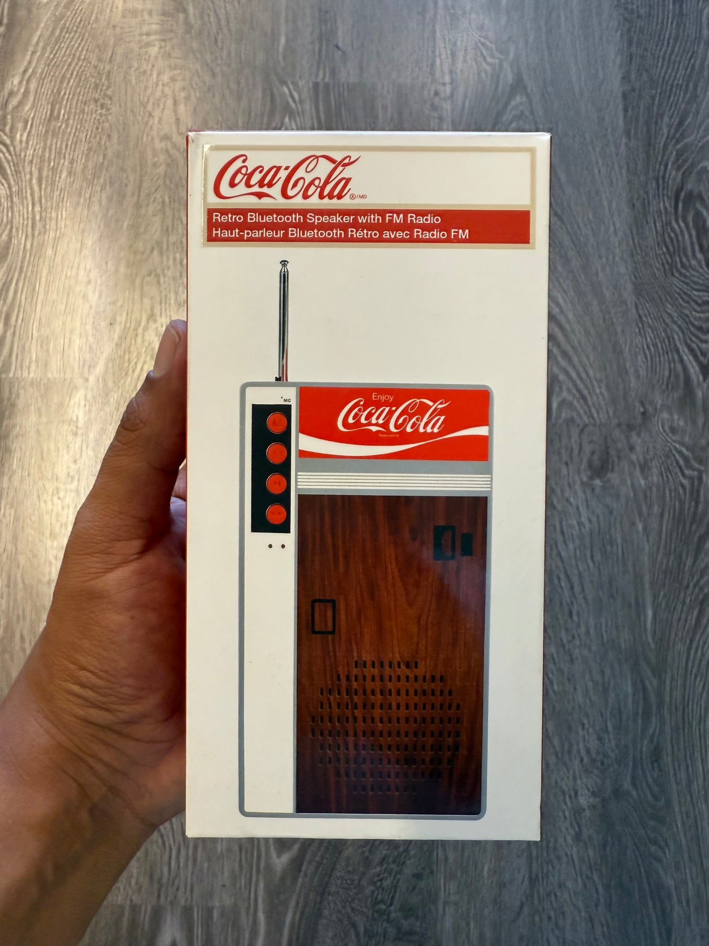 Coca Cola Bluetooth speaker and radio