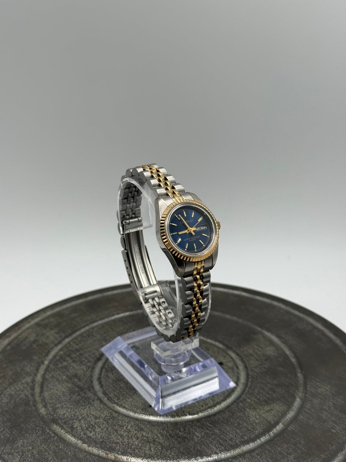 Vintage two tone blue dial armitron datejust