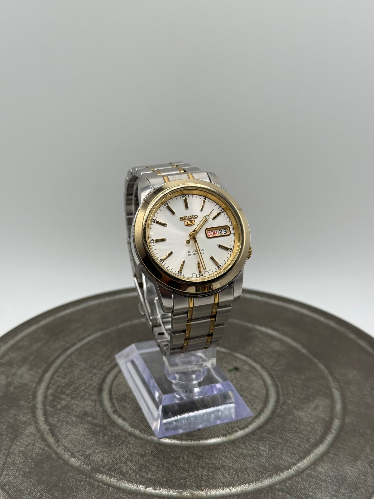Seiko 5 automatic two-tone stainless steel watch white dial day date