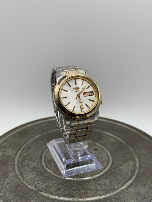 Seiko 5 automatic two-tone stainless steel watch white dial day date