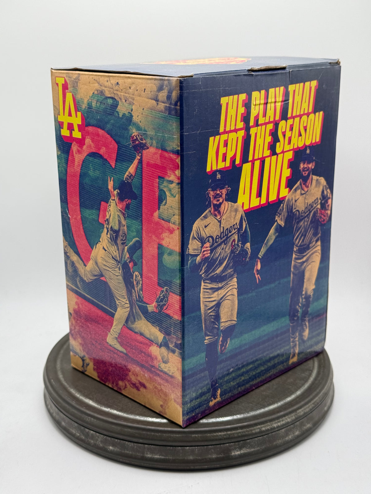 The Catch Andy Pages Kike Hernandez LA Dodgers Bobblehead 2025 – Original Box