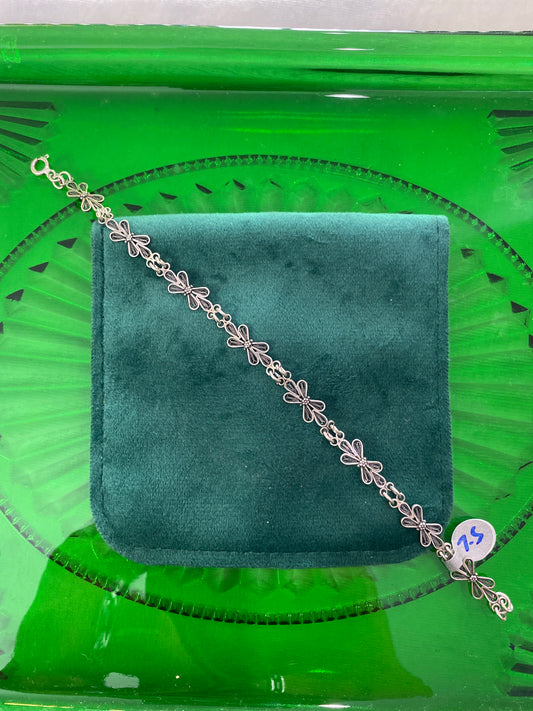.925 Sterling Silver Flat Floral Style Bracelet 7.5”