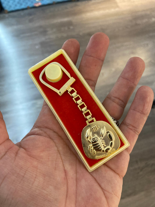 Vintage Novelty Gold Link Tone Scorpio Zodiac Keychain