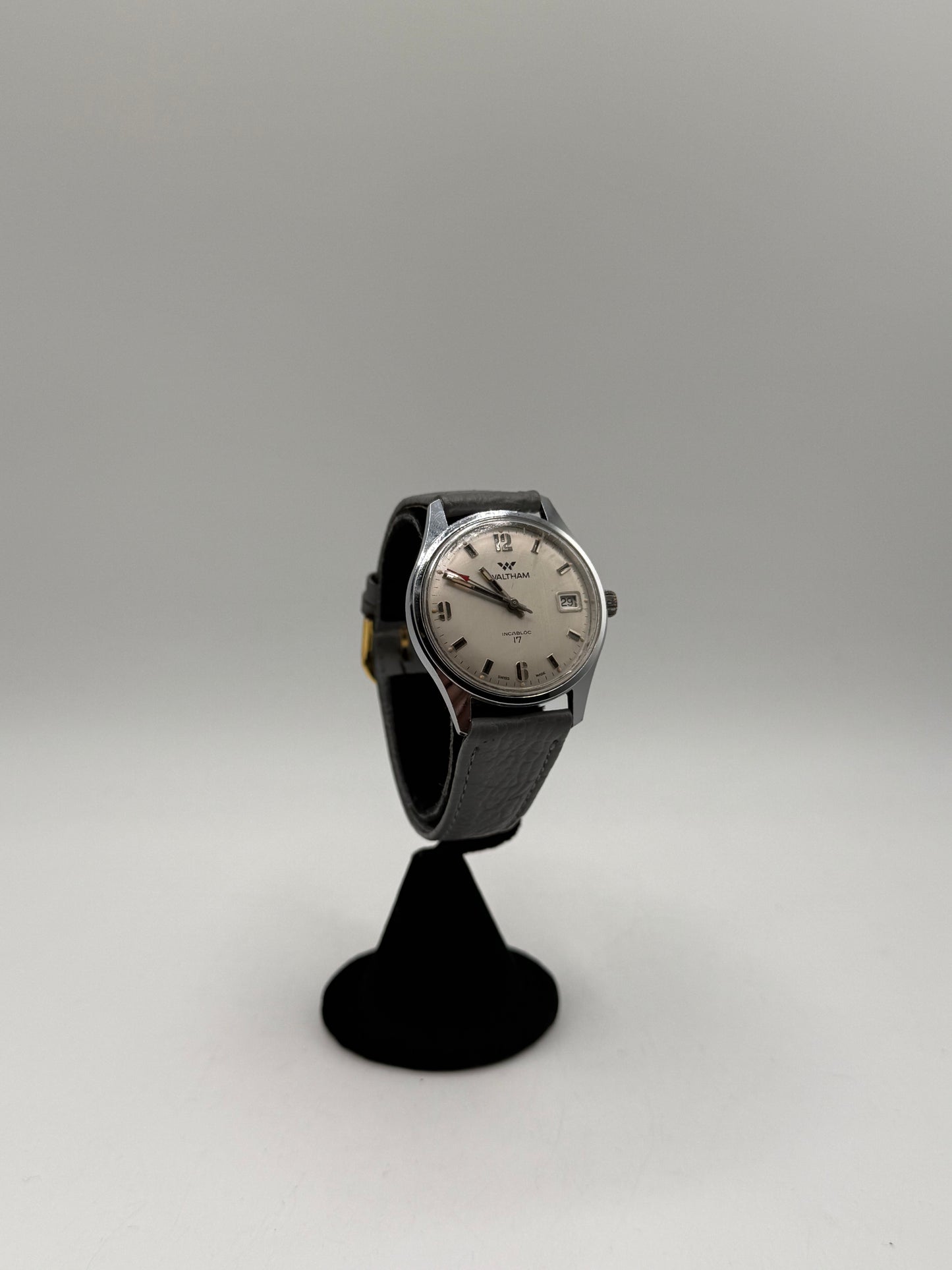 1970s Vintage Waltham windup watch with doctor hand