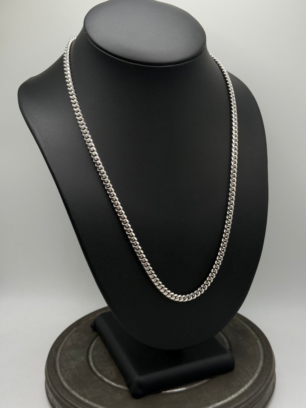 .925 Sterling Silver Heavy Curb Link Chain Necklace – Classic Style 22”