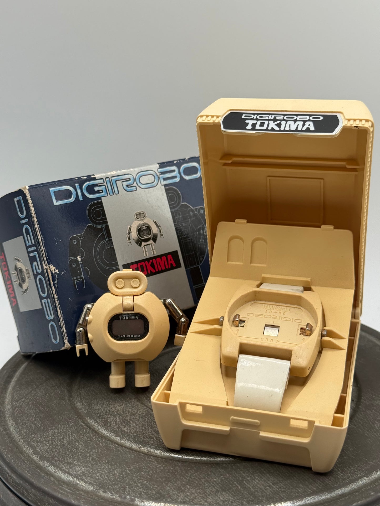 Digirobo vintage robot watch