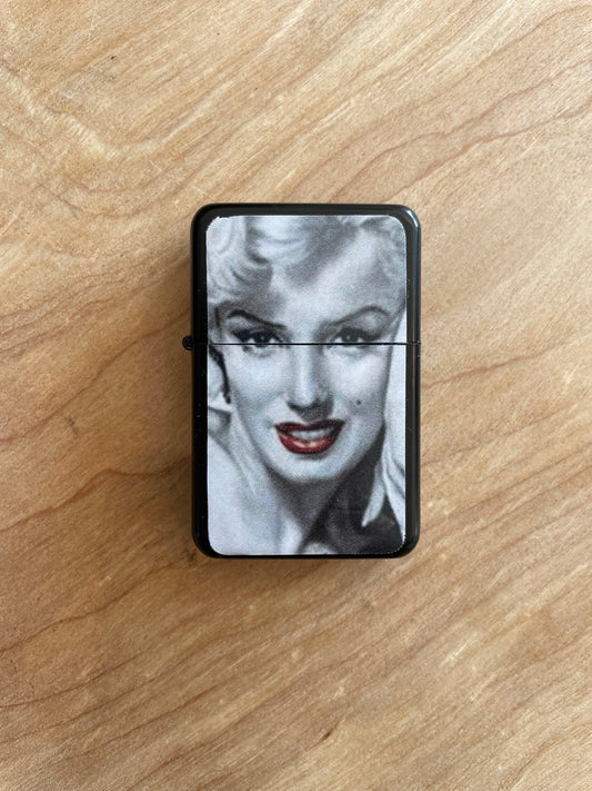 Zippo style lighter Marilyn Monroe