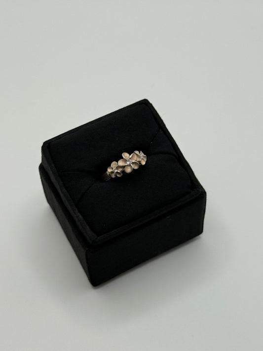 .925 Sterling Silver Floral Flower Band Ring Sz 9.5