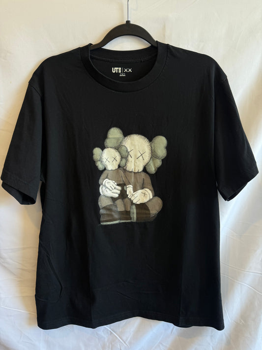 Uniqlo UT x KAWS Graphic T-Shirt – Black – Men’s Sz. L
