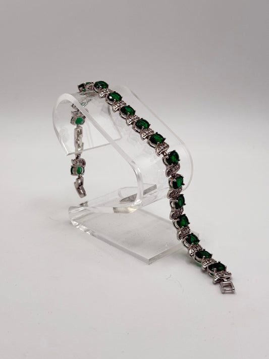 .925 Sterling Silver Emerald Green Stone Tennis Bracelet 8in