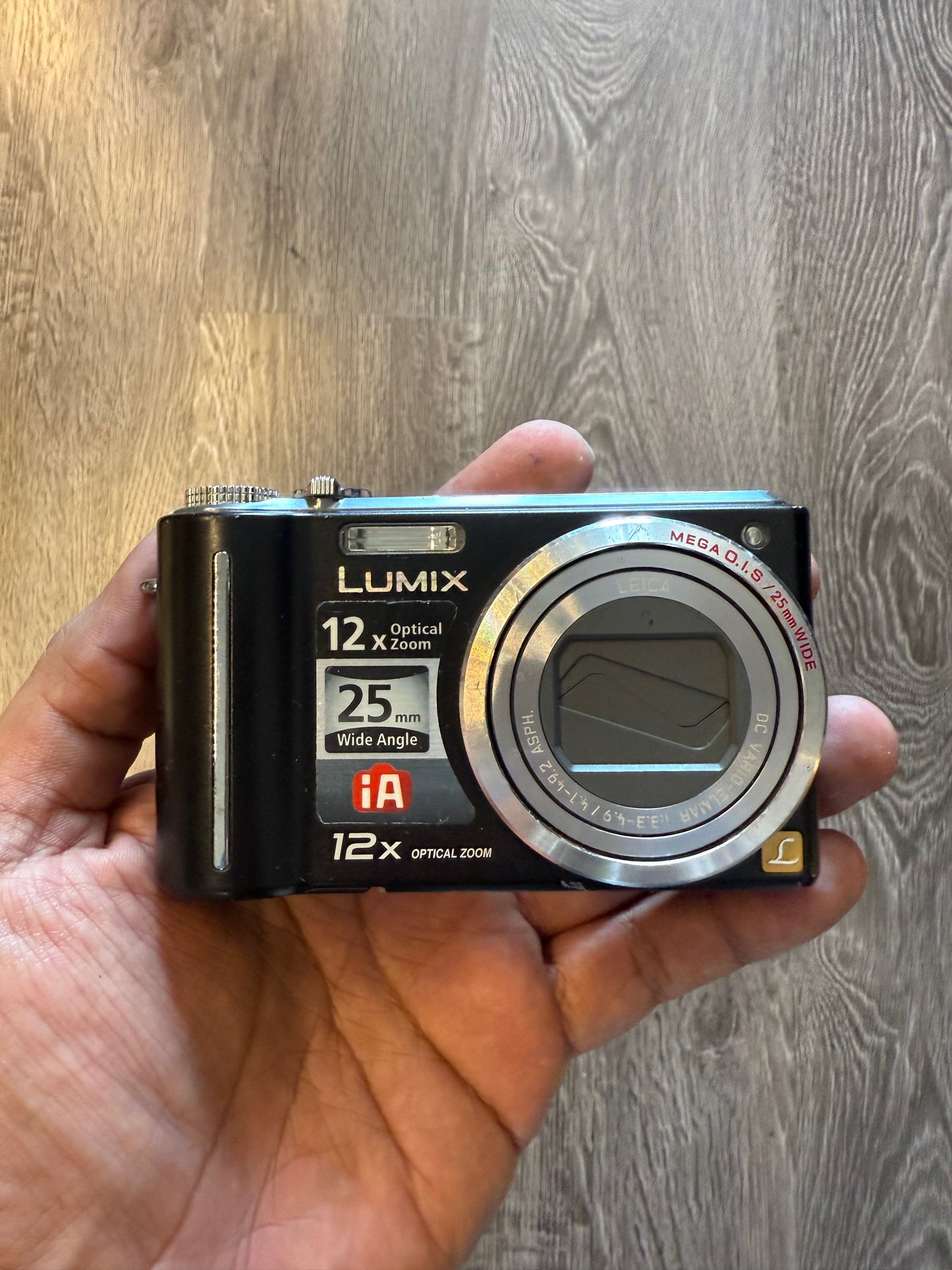 Panasonic LUMIX ZS1 y2k digital camera digicam