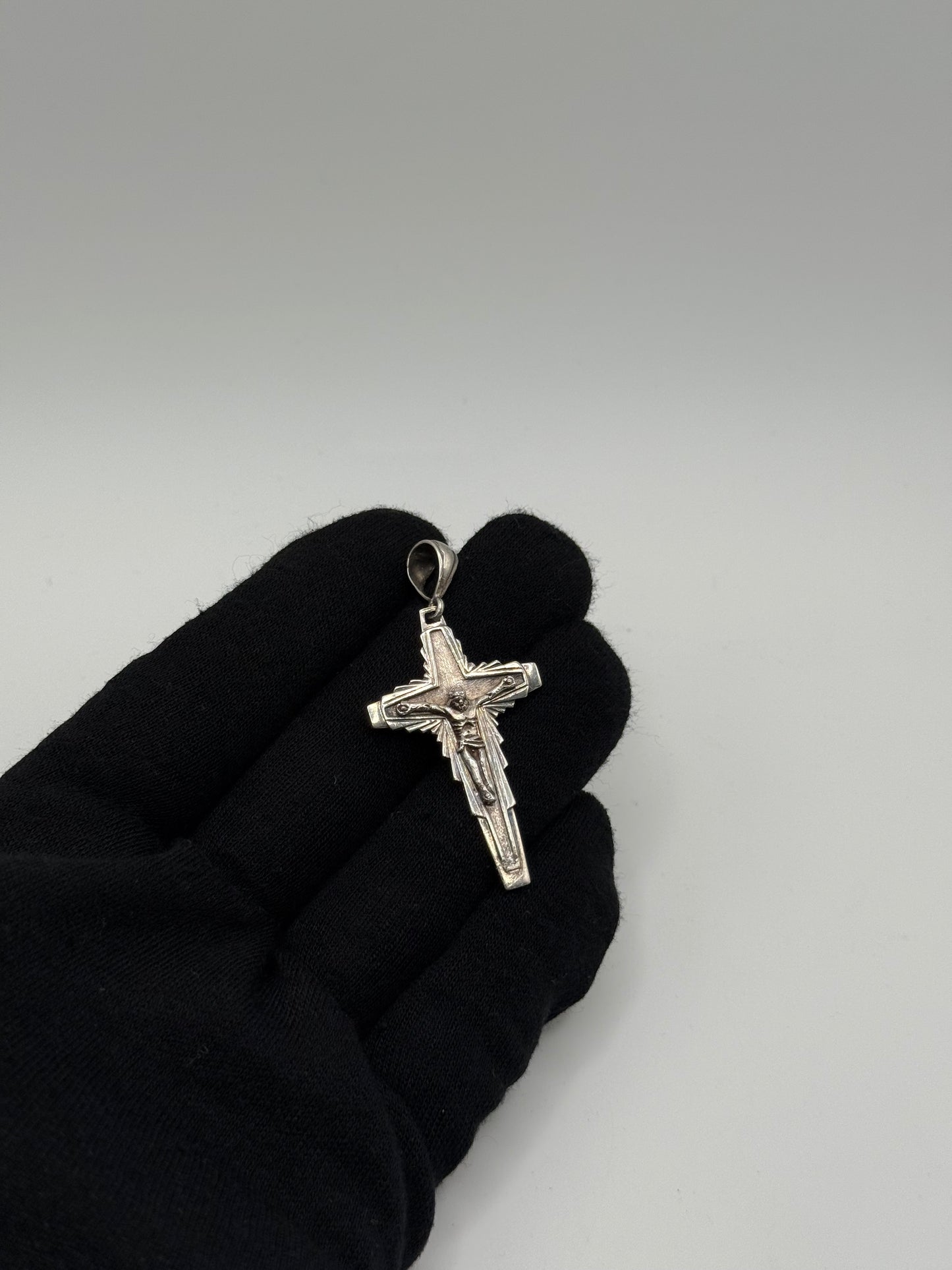 .925 Sterling Silver Crucifix Cross Pendant Jesus Figure