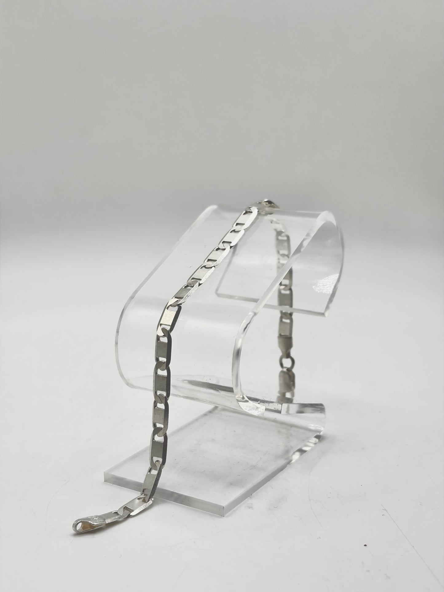 .925 Sterling Silver Flat Mariners Link Bracelet 8.5in