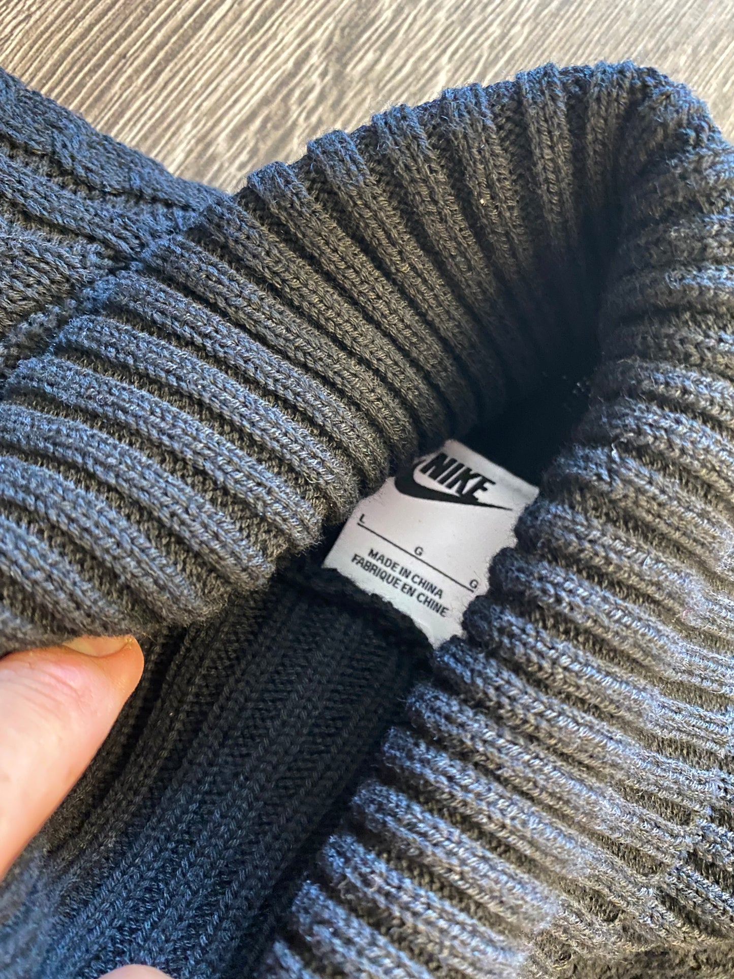 Nike Swoosh Turtle Neck Mock Crewneck Cable Knit Black Sz Large