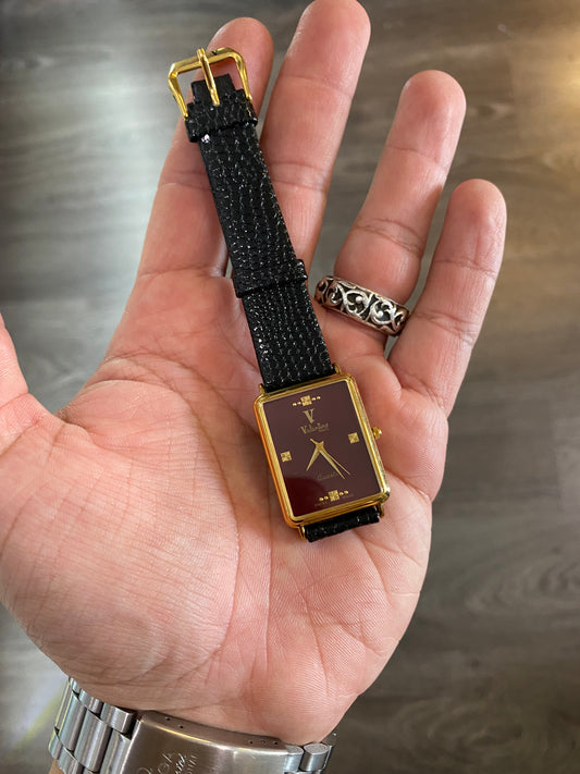 Vintage Classic Tank Leather Strap Watch Red