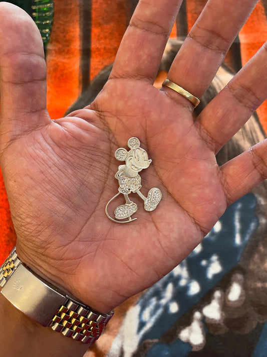 .925 sterling silver Mickie mouse pendant