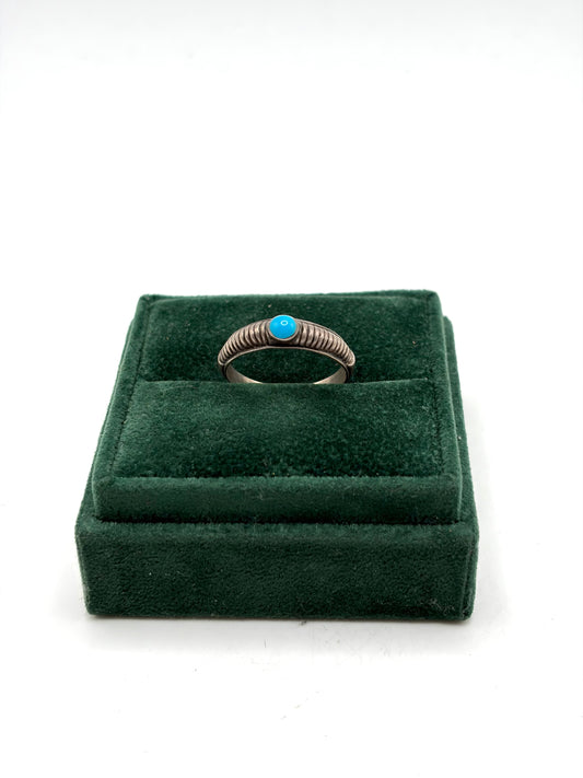 .925 Sterling Silver Turquoise Cabochon Ribbed Band Ring 9