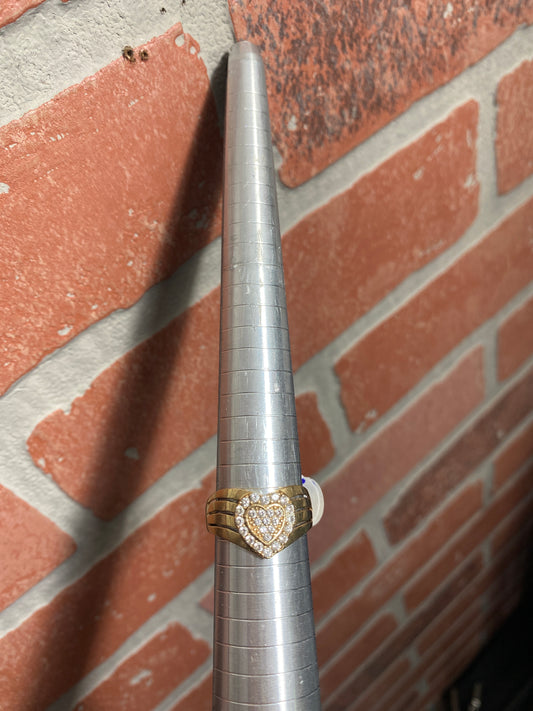 14k Gold Heart Gemstone Rhinestones Ring Sz 10.5”
