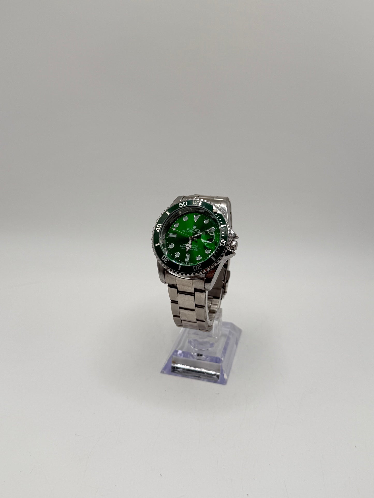 Hulk Green replica Rolex submariner and Gold Rolex Submariner quartz