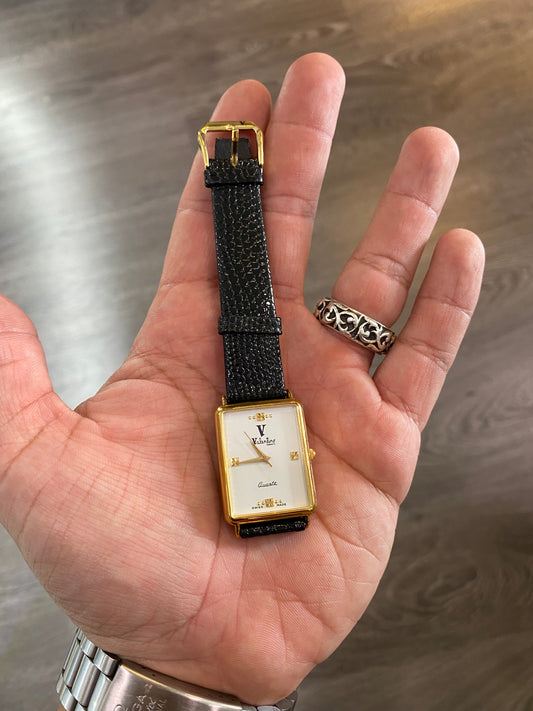 Vintage Classic Tank Leather Strap Watch White