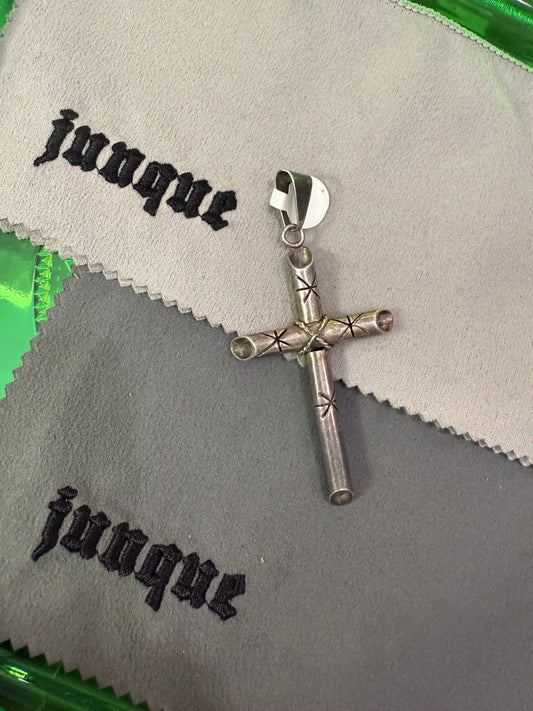 .925 Sterling silver center rope cross