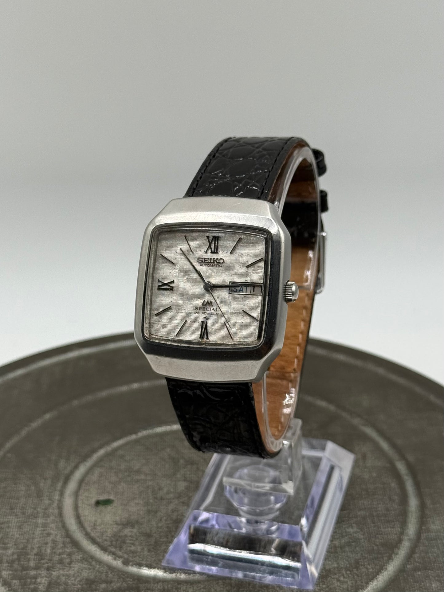 Vintage Seiko LM Lord Matic Santos square linen dial automatic watch