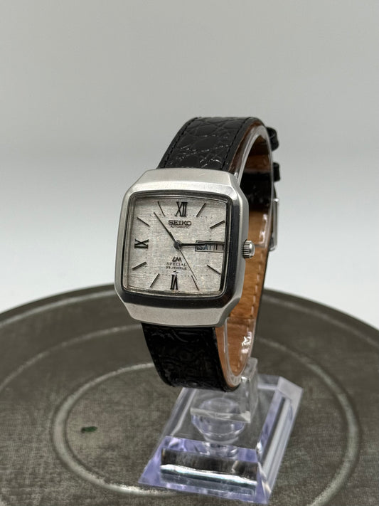 Vintage Seiko LM Lord Matic Santos square linen dial automatic watch