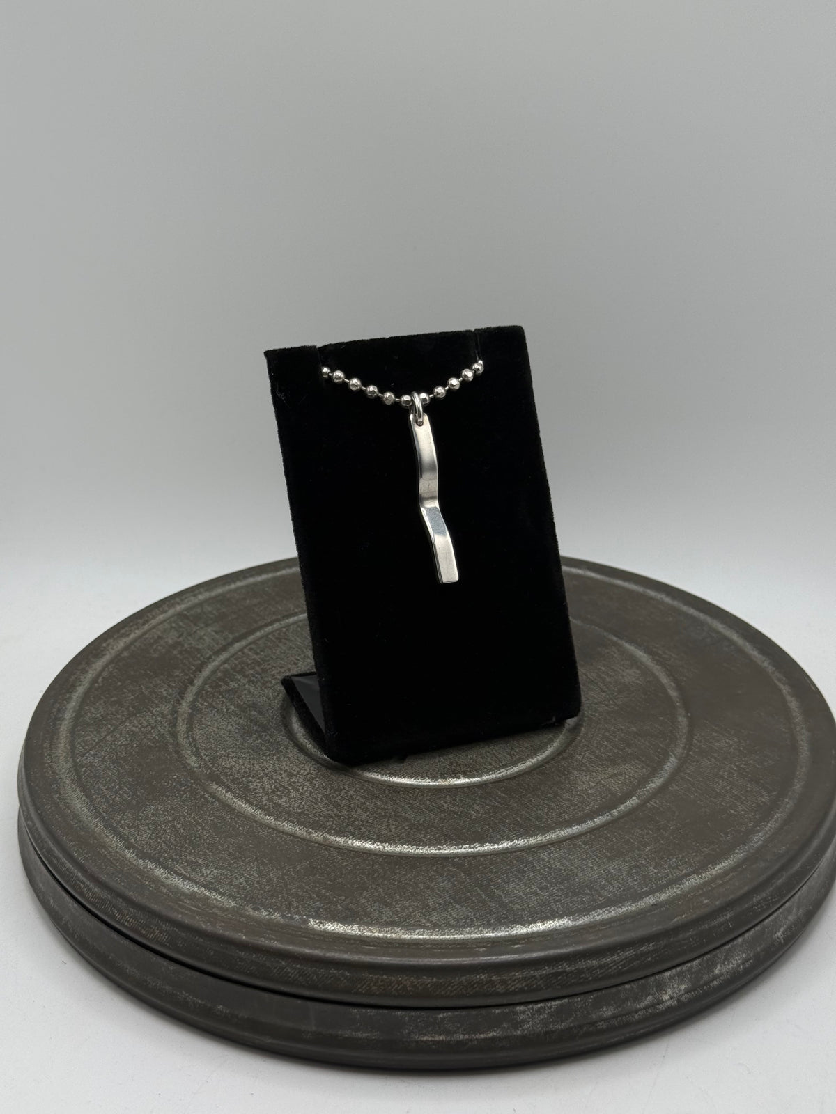 .925 Sterling Silver Modern Bar Pendant – Minimalist Curved Design